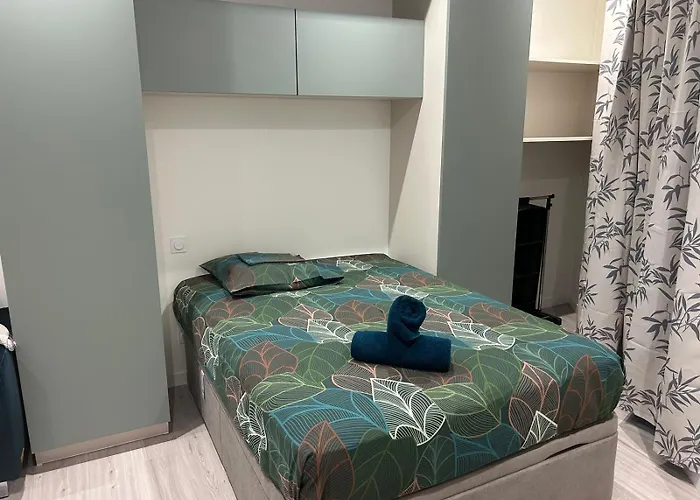 Independant Climatise A 8 Apartment