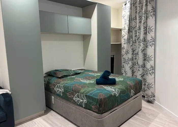 Apartment Independant Climatise A 8 *