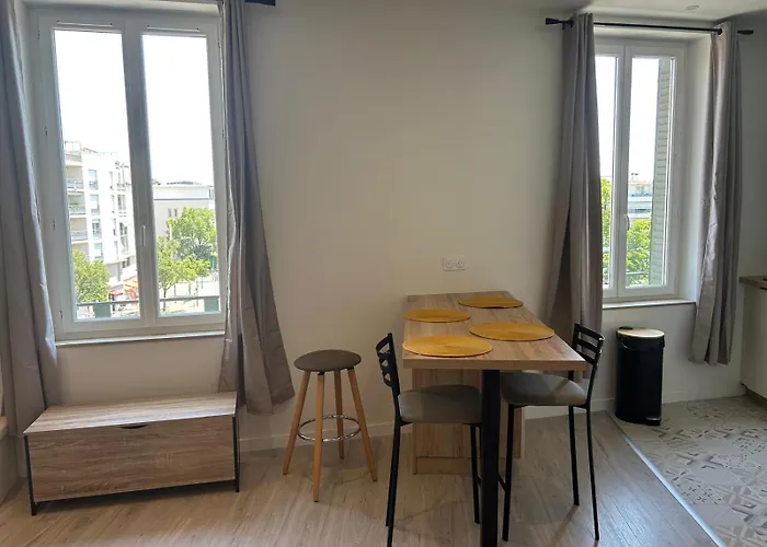 Independant Climatise A 8 Apartment Lyon